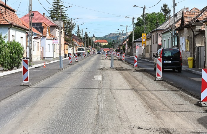 25-ös főút felújítása felnémet egri út