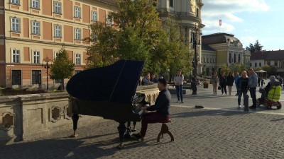 A zenét ünnepelték a város több pontján