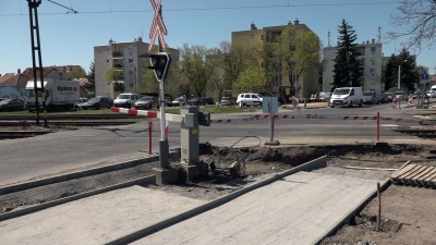 Keddtől ismét egyirányúsítják a Sas utcát