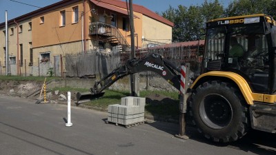 Járda és parkoló épül a Merengő utcában