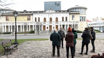 Pápai: Nem vonható felelősségre a színház igazgatója