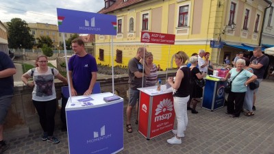 Közös kitelepüléssel hívták fel a figyelmet