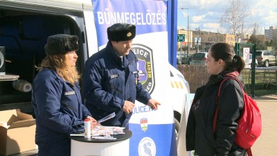 Police Café: kávé mellé tanácsadás