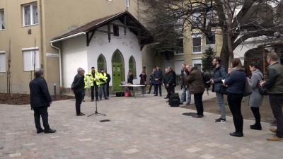 Átadták a megújult Kracker-udvart