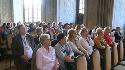 10 éves a csecsemő- és kisgyermeknevelő szak