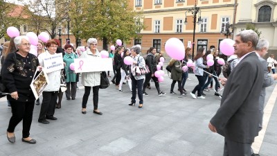 Október a mellrák elleni küzdelem hón