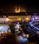 Gárdonyi Géza tér - ingyenes jégpálya a legki